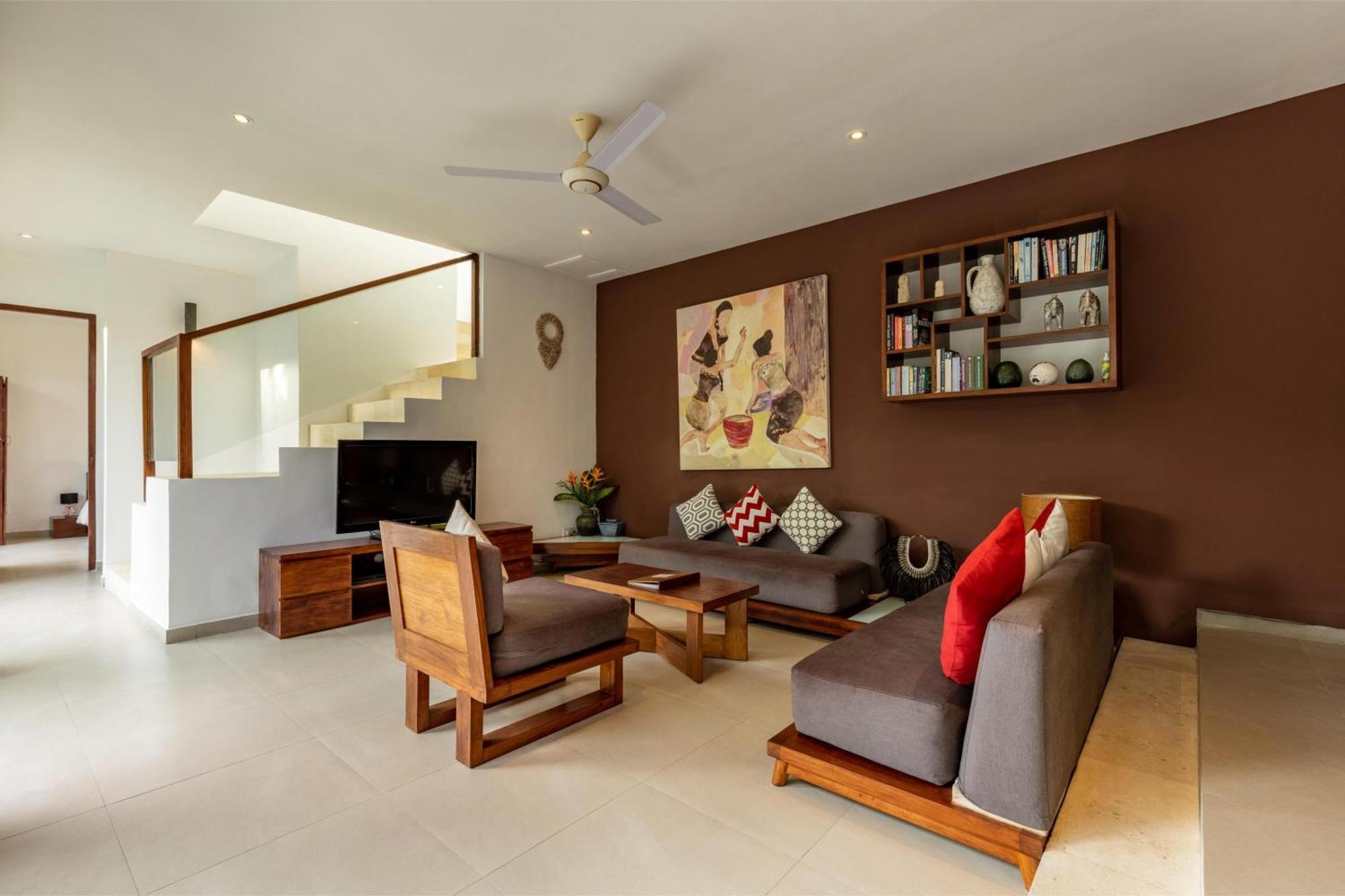 Spacious 4br With Pool In *